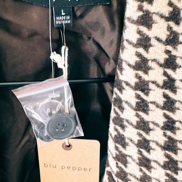 Houndstooth Notch Collar Blazer - Picture 4 of 5